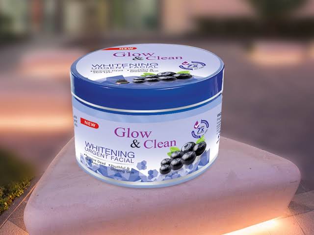 Glow & Clean Urgent Whitening Facial