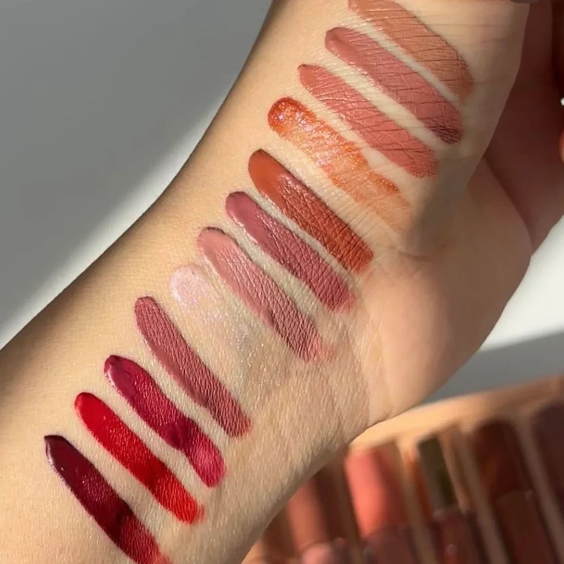 𝐇𝐀𝐍𝐃𝐀𝐈𝐘𝐀𝐍 𝐕𝐞𝐥𝐯𝐞𝐭 𝐌𝐚𝐭𝐭𝐞 𝐋𝐢𝐩 𝐆𝐥𝐨𝐬𝐬 𝐒𝐞𝐭 𝐨𝐟 𝟏𝟐 💄✨